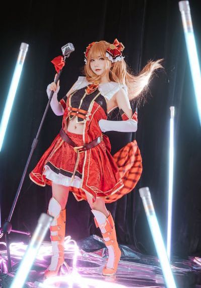 不卡日韩在线_高清国产国语三级