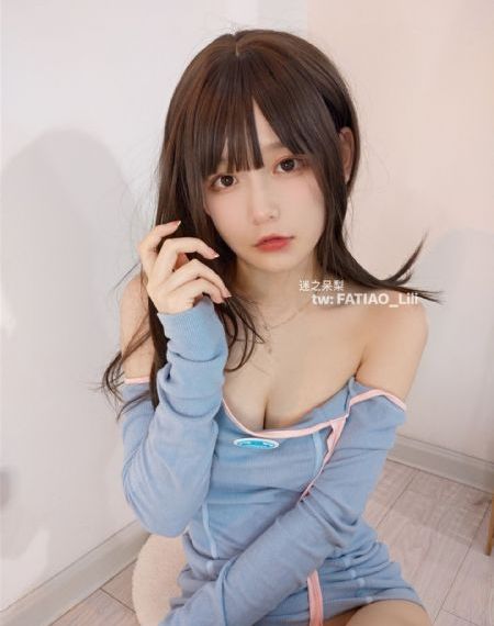 裙子里面的怪兽动画片_国产在线观看