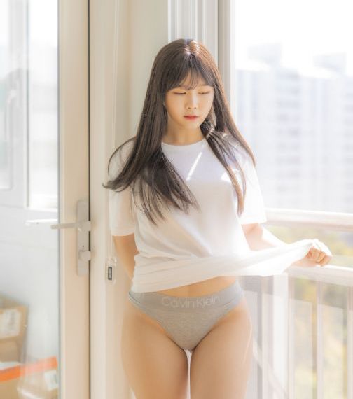 大友梨奈无删版三级情不自禁_HD电影完整版