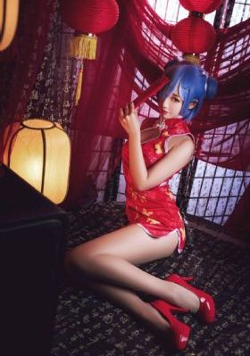 制服2_BD英语高清免费观看